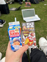 学内の芝生で授業！