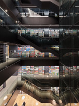 西南最高の図書館