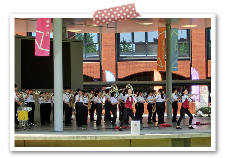 クラブアトラクション