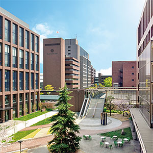 武庫川女子大学