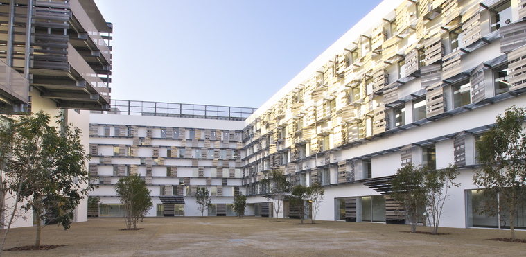 INIAD キャンパスの様子