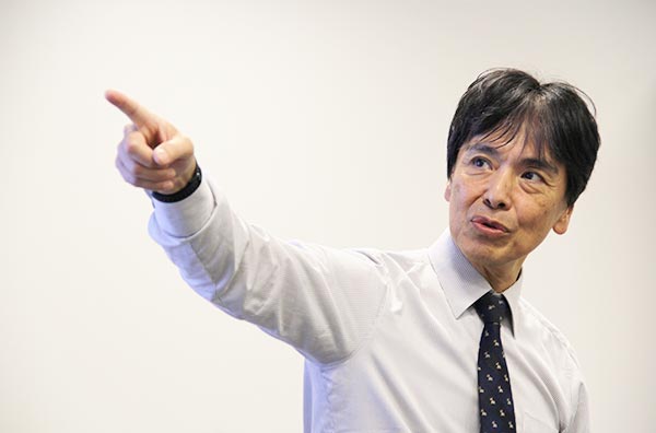 東京都立立川高等学校　情報科指導教諭　佐藤 義弘 先生