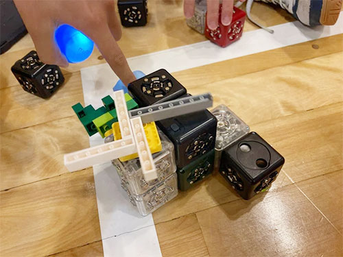 駒込学園駒込中学校様：３カ年デジタル探究学習プログラム